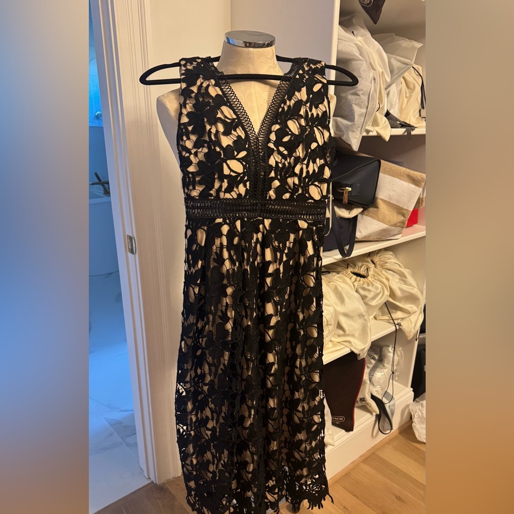 🖤 Romeo + Juliet Couture Lace Dress – XS – NWT 🖤